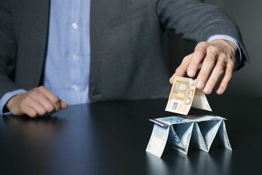 Изображение - Как вложить в пирамиду деньги под проценты и не потерять их?